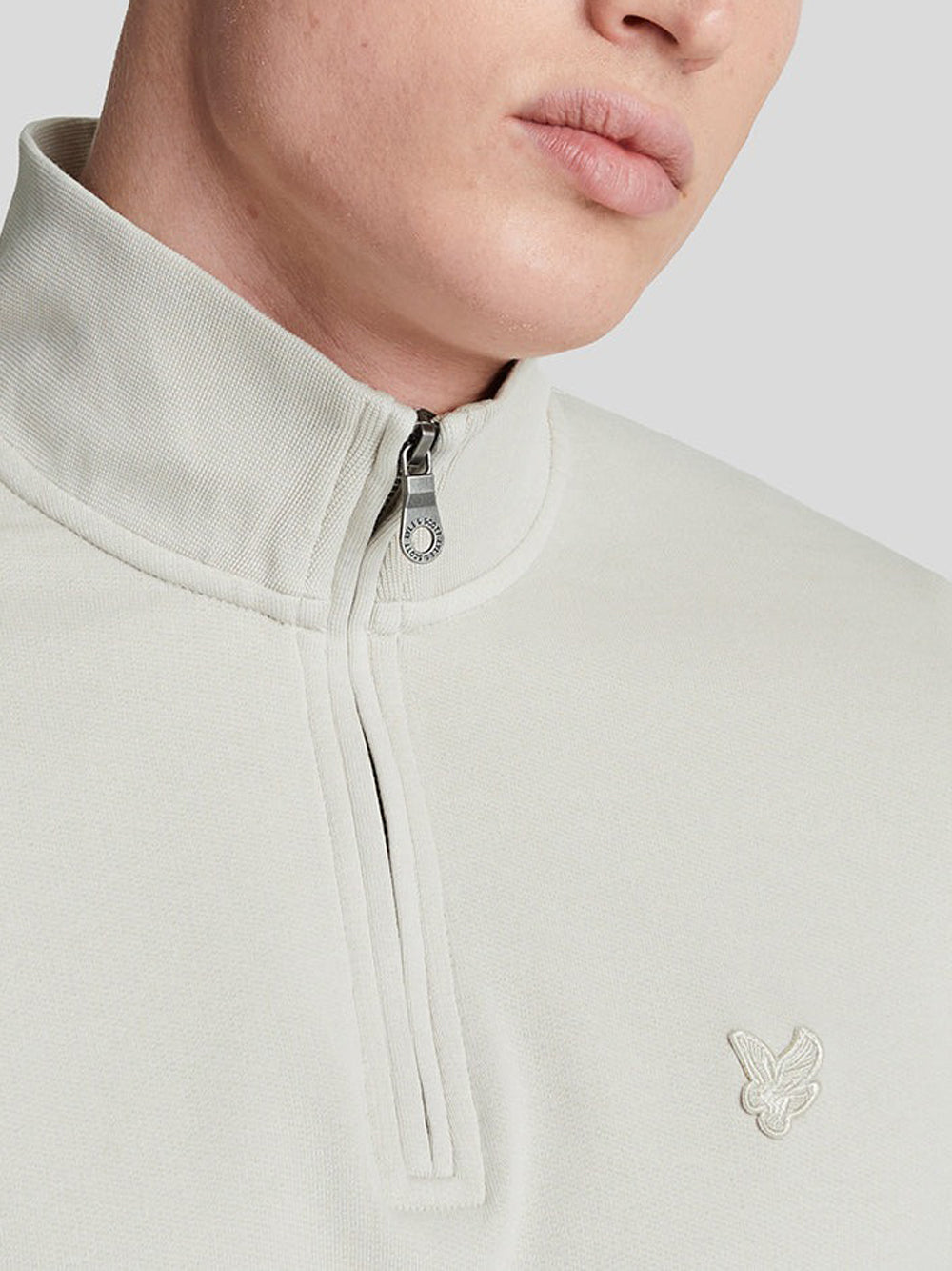 Lyle & Scott Felpa Lyle &amp; Scott Tonal Eagle Quarter Zip da Uomo - Avorio