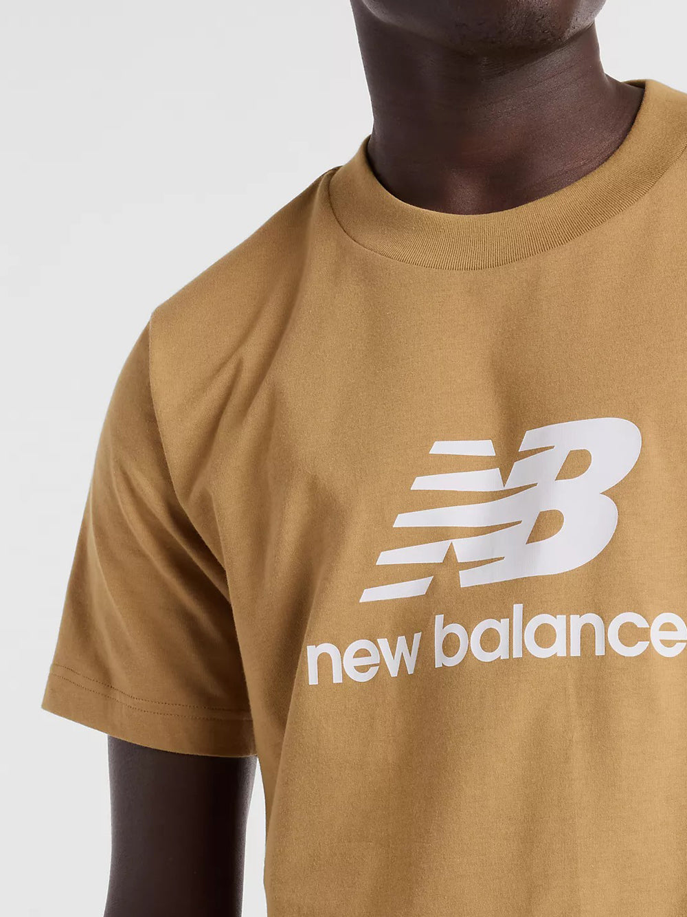 T-shirt New Balance Essentials Logo da Uomo - Beige