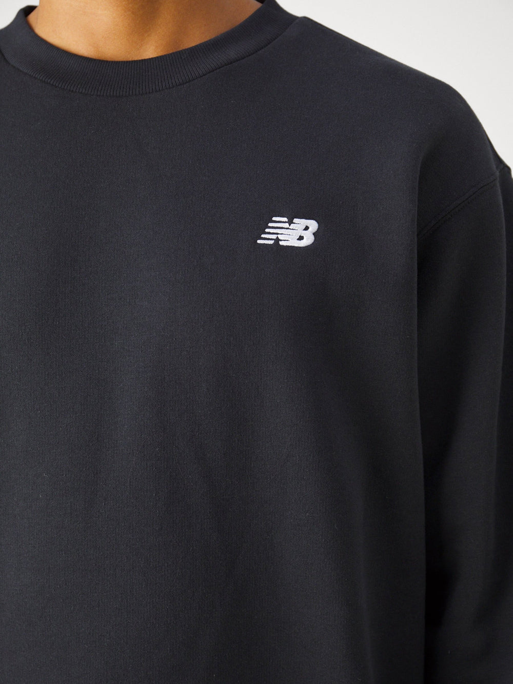 Felpa New Balance Essentials Fleece Crew da Uomo - Nero